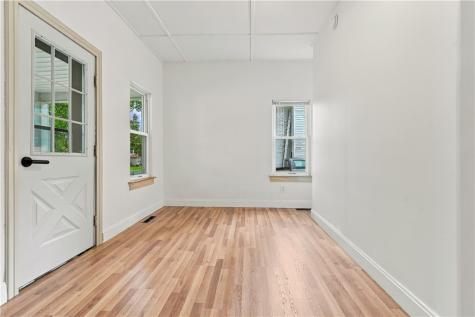 141 Pierce Avenue Sharpsville PA 16150