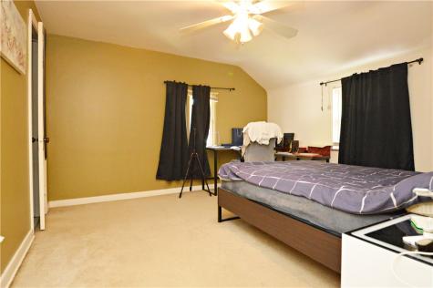 1056 Lindberg Avenue Lincoln Place PA 15120