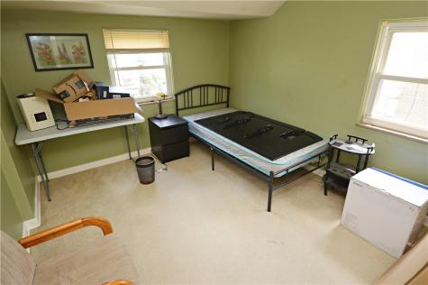1056 Lindberg Avenue Lincoln Place PA 15120