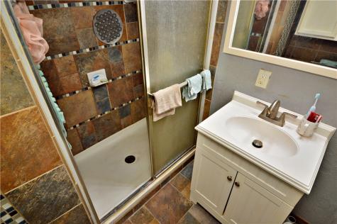 1056 Lindberg Avenue Lincoln Place PA 15120