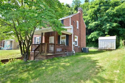1056 Lindberg Avenue Lincoln Place PA 15120