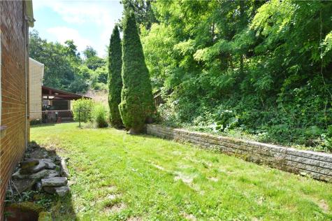 1056 Lindberg Avenue Lincoln Place PA 15120