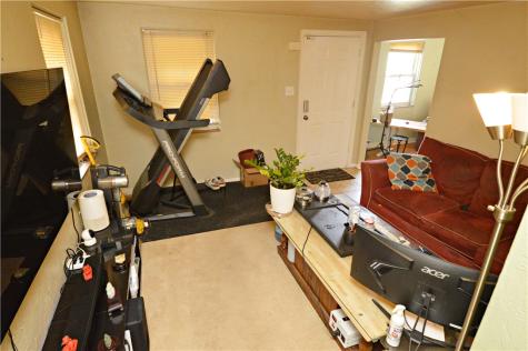 1056 Lindberg Avenue Lincoln Place PA 15120