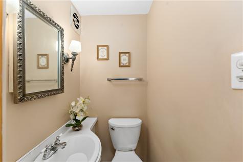 652 Fernhill Avenue Brookline PA 15226