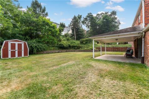 652 Fernhill Avenue Brookline PA 15226