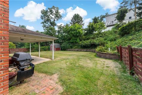 652 Fernhill Avenue Brookline PA 15226