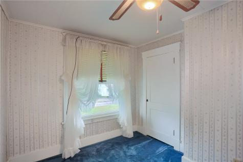 2527 7th Avenue Beaver Falls PA 15010