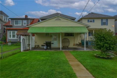 2527 7th Avenue Beaver Falls PA 15010