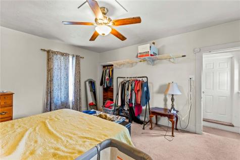 259 Cherry Avenue Houston PA 15342