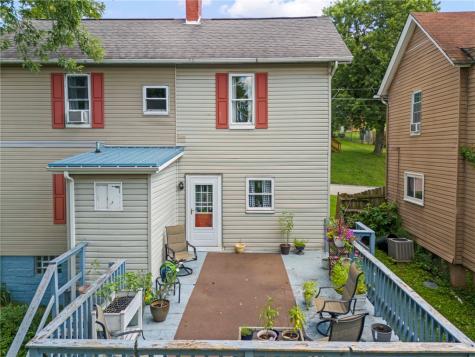 259 Cherry Avenue Houston PA 15342
