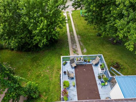 259 Cherry Avenue Houston PA 15342