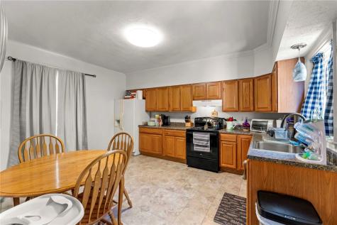 259 Cherry Avenue Houston PA 15342