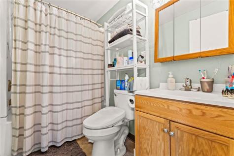 259 Cherry Avenue Houston PA 15342