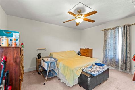 259 Cherry Avenue Houston PA 15342