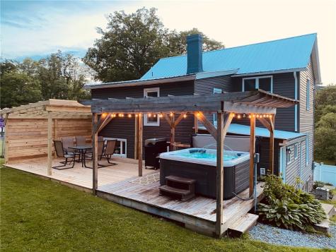 12 Logan Street Ohiopyle PA 15470
