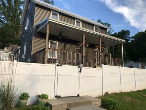 12 Logan Street Ohiopyle PA 15470