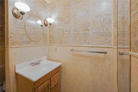 686 Old Route 8 Irwin Township PA 16038