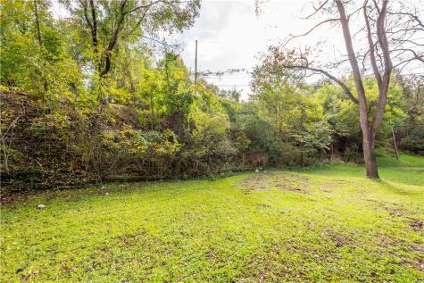 13 Cherokee Drive Robinson Township PA 15205