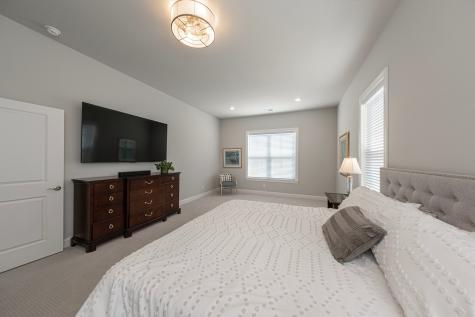 4012 Evilyn Drive Economy PA 15005