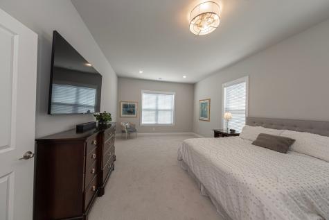 4012 Evilyn Drive Economy PA 15005