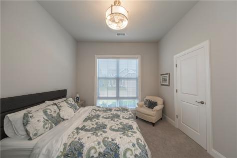 4012 Evilyn Drive Economy PA 15005