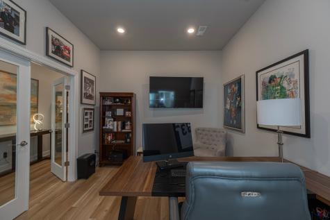 4012 Evilyn Drive Economy PA 15005