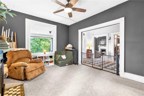 4004 Noblestown Road Oakdale PA 15071
