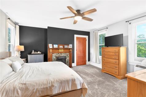 4004 Noblestown Road Oakdale PA 15071