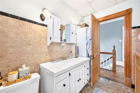 4004 Noblestown Road Oakdale PA 15071