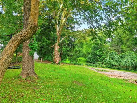 4004 Noblestown Road Oakdale PA 15071