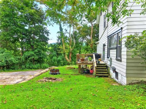 4004 Noblestown Road Oakdale PA 15071