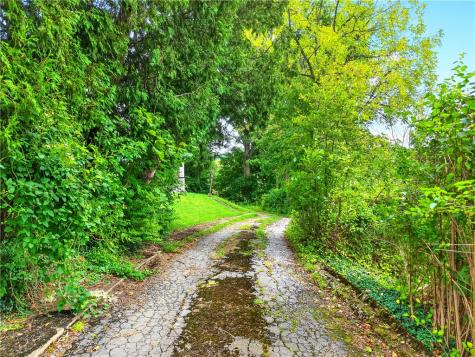 4004 Noblestown Road Oakdale PA 15071