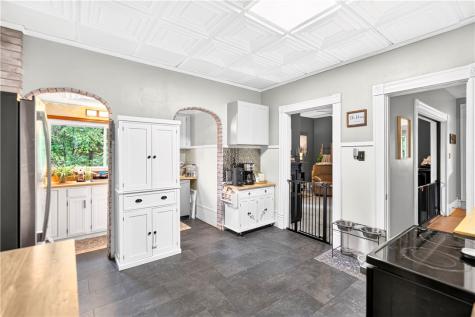 4004 Noblestown Road Oakdale PA 15071