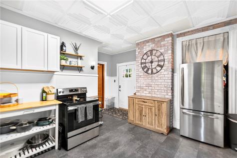 4004 Noblestown Road Oakdale PA 15071