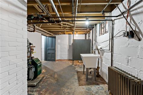 2921 Daniels Street Arlington PA 15210