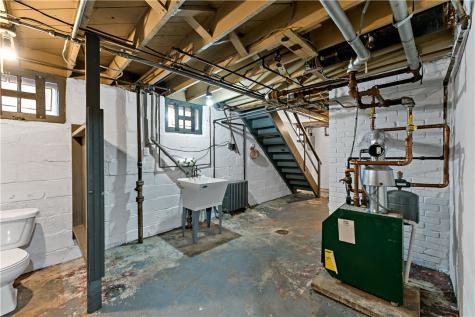 2921 Daniels Street Arlington PA 15210