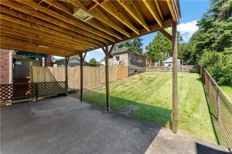 2921 Daniels Street Arlington PA 15210