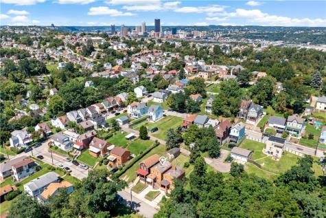 2921 Daniels Street Arlington PA 15210