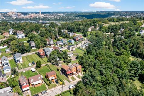 2921 Daniels Street Arlington PA 15210