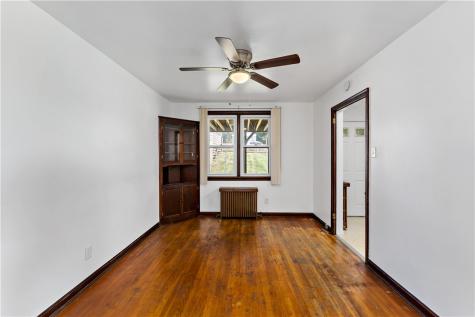 2921 Daniels Street Arlington PA 15210