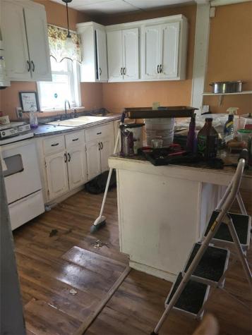 606 E Long Avenue New Castle PA 16101