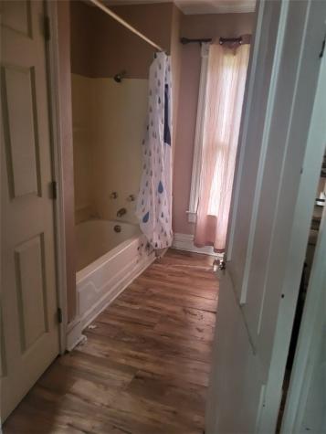 606 E Long Avenue New Castle PA 16101