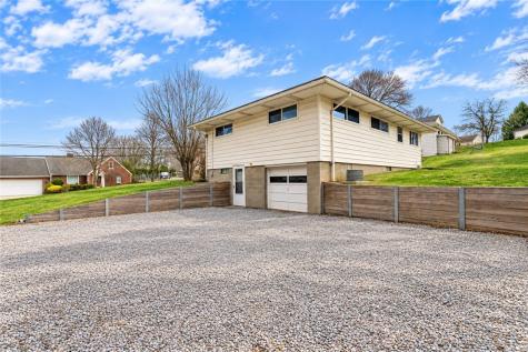 182 Chapel Drive North Sewickley Township PA 16117