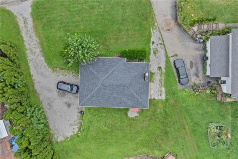 182 Chapel Drive North Sewickley Township PA 16117
