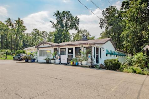 781 New Castle Road Franklin Township PA 16001
