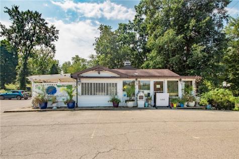 781 New Castle Road Franklin Township PA 16001
