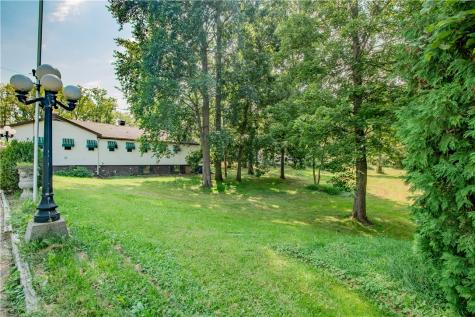 781 New Castle Road Franklin Township PA 16001