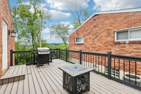 719 Darlington Street Carnegie PA 15106