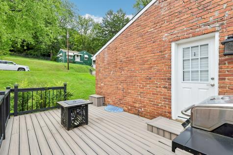 719 Darlington Street Carnegie PA 15106