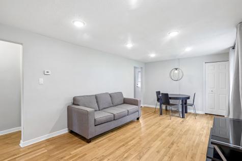 719 Darlington Street Carnegie PA 15106